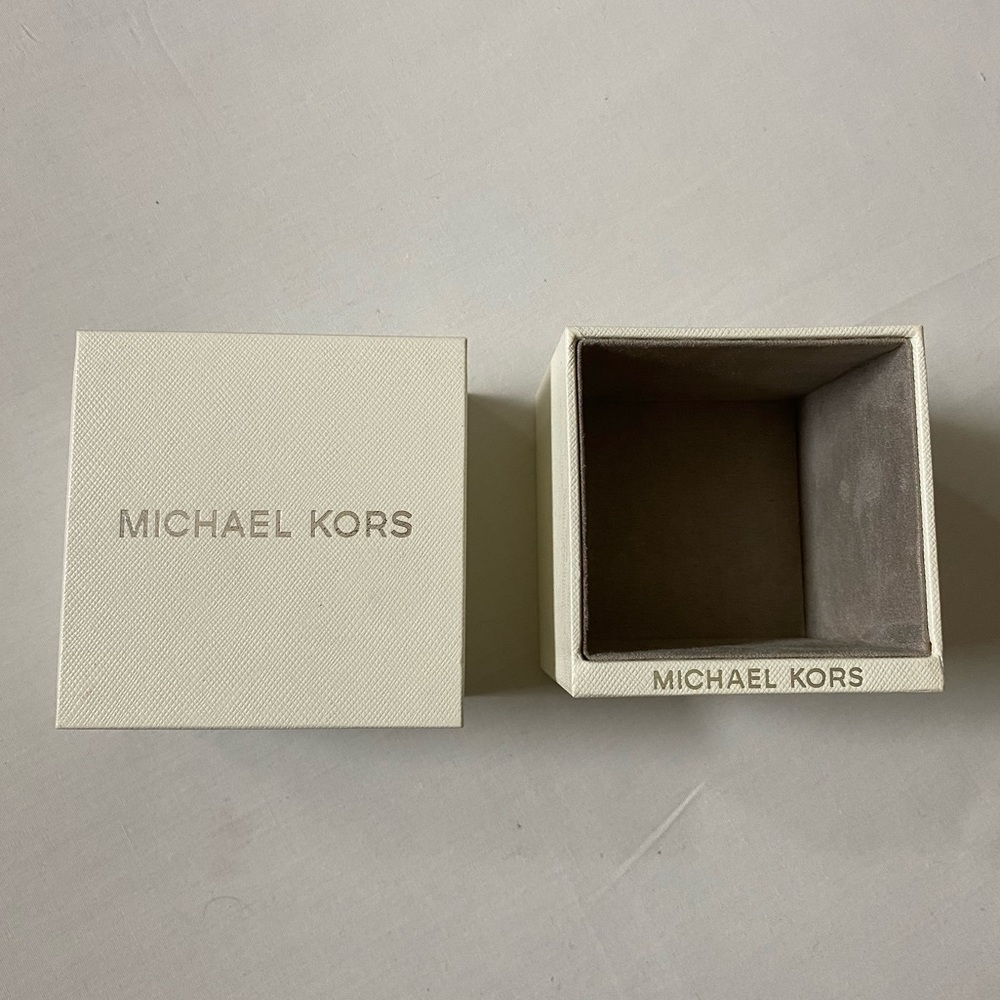 Michael Kors Watch Box